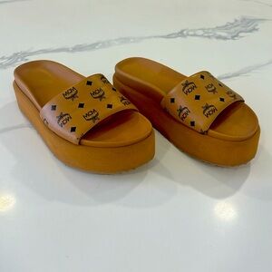 Sandal mcm